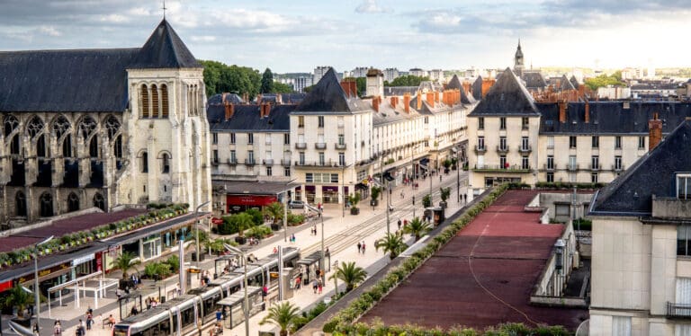 exceliabusinessschool