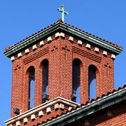 Wisconsin Lutheran College logo