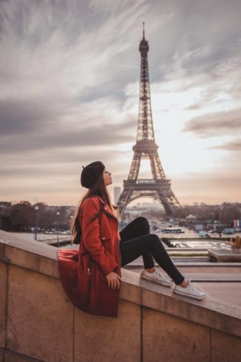 The Pros and Cons of Studying in Paris