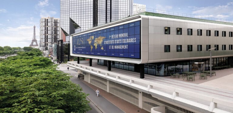 Le Cordon Bleu Paris institut exterieur photo nacelle 2000px 125ans