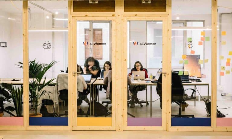 allWomen-tech-courses-academy-women-barcelona