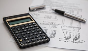 Accounting vs Finance Degree: Which Should You Choose?