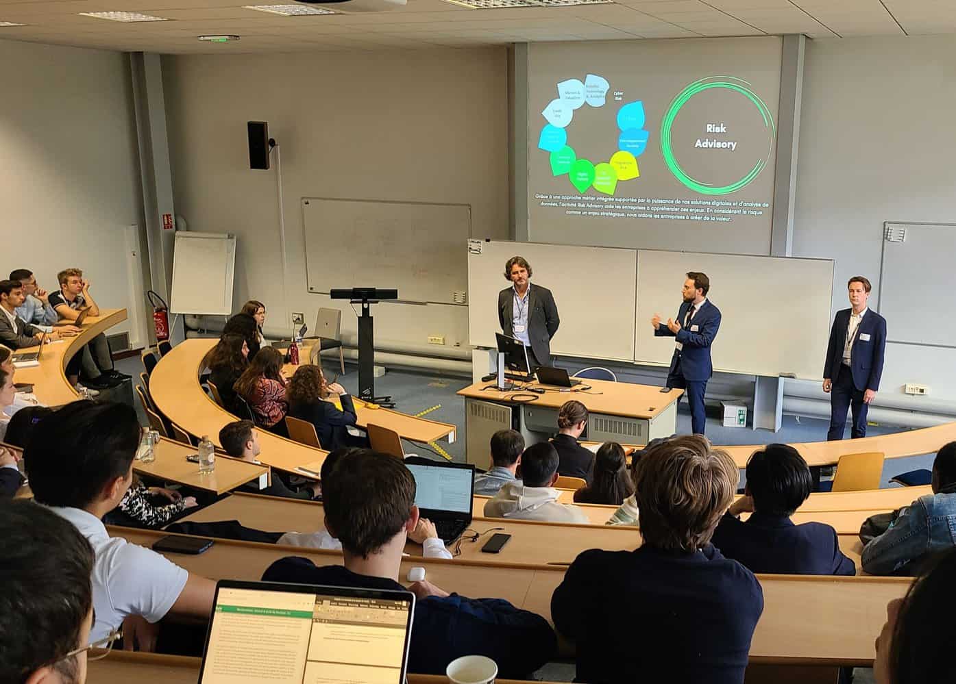 EMLyon Business School