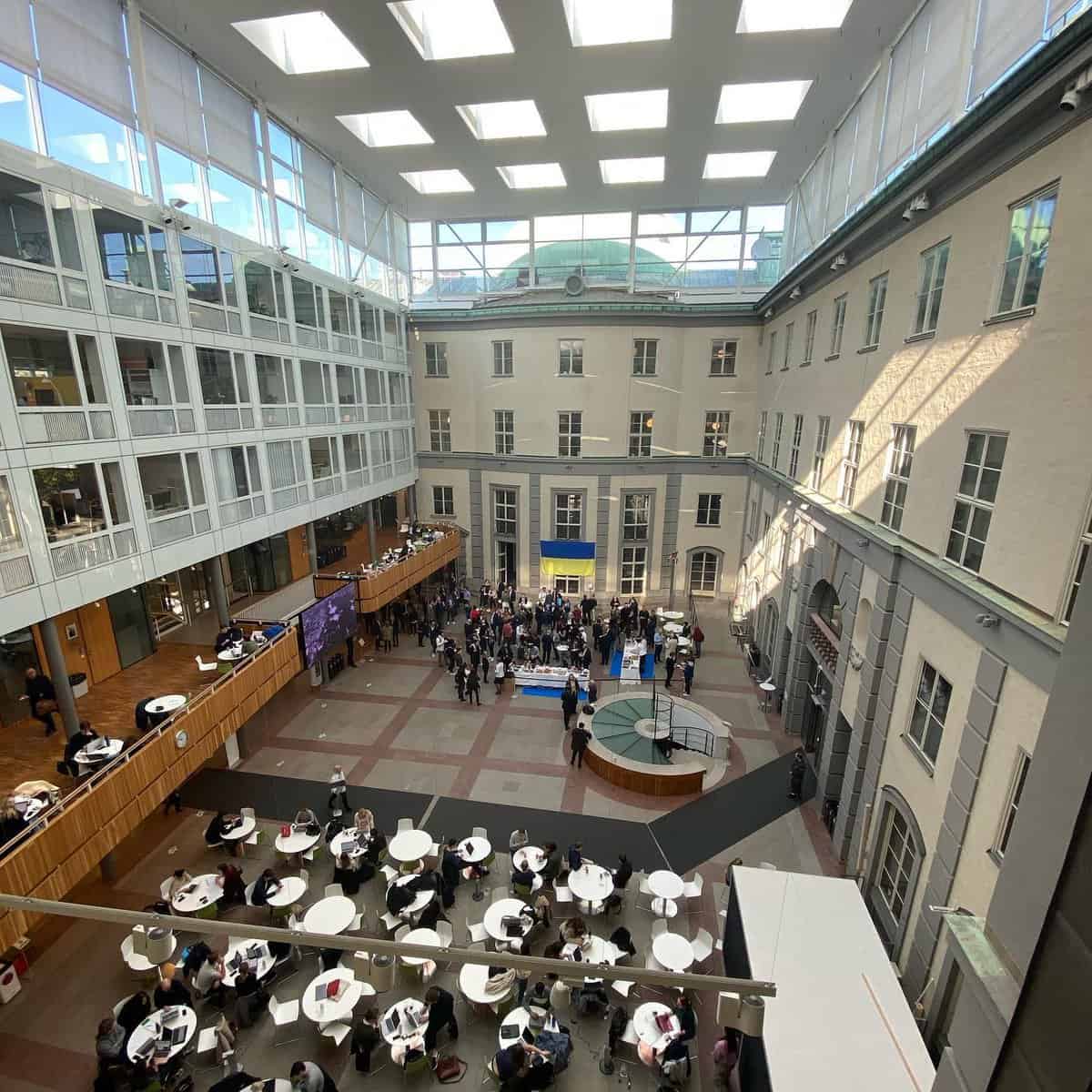 Stockholm School of Economics