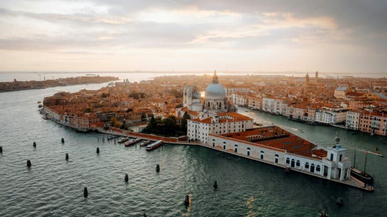 5 Reasons to Study in Venice